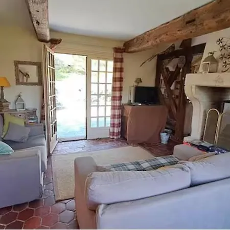 Casa vacanze Maison De Charme Authentique Avec Piscine Privée Proche De Cabourg